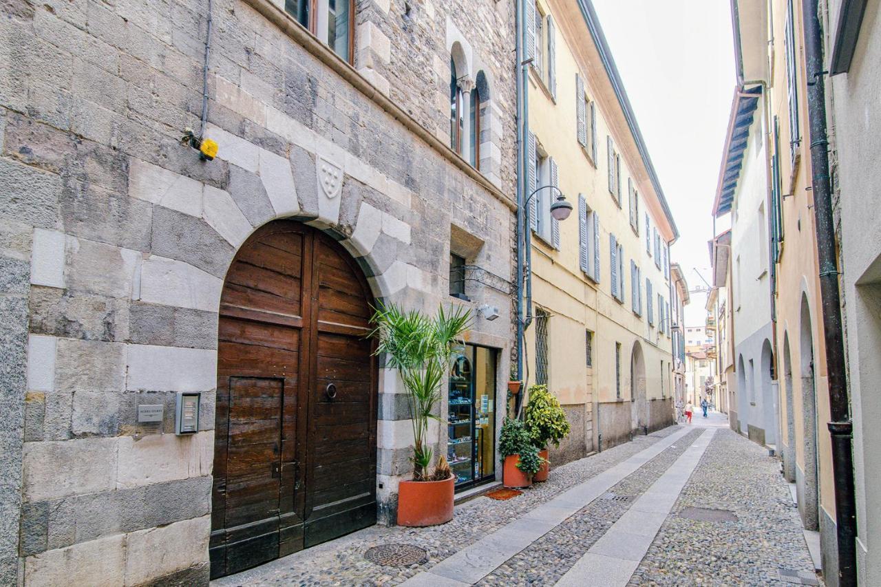 科莫Palazzo Del Pero - The House Of Travelers公寓 外观 照片